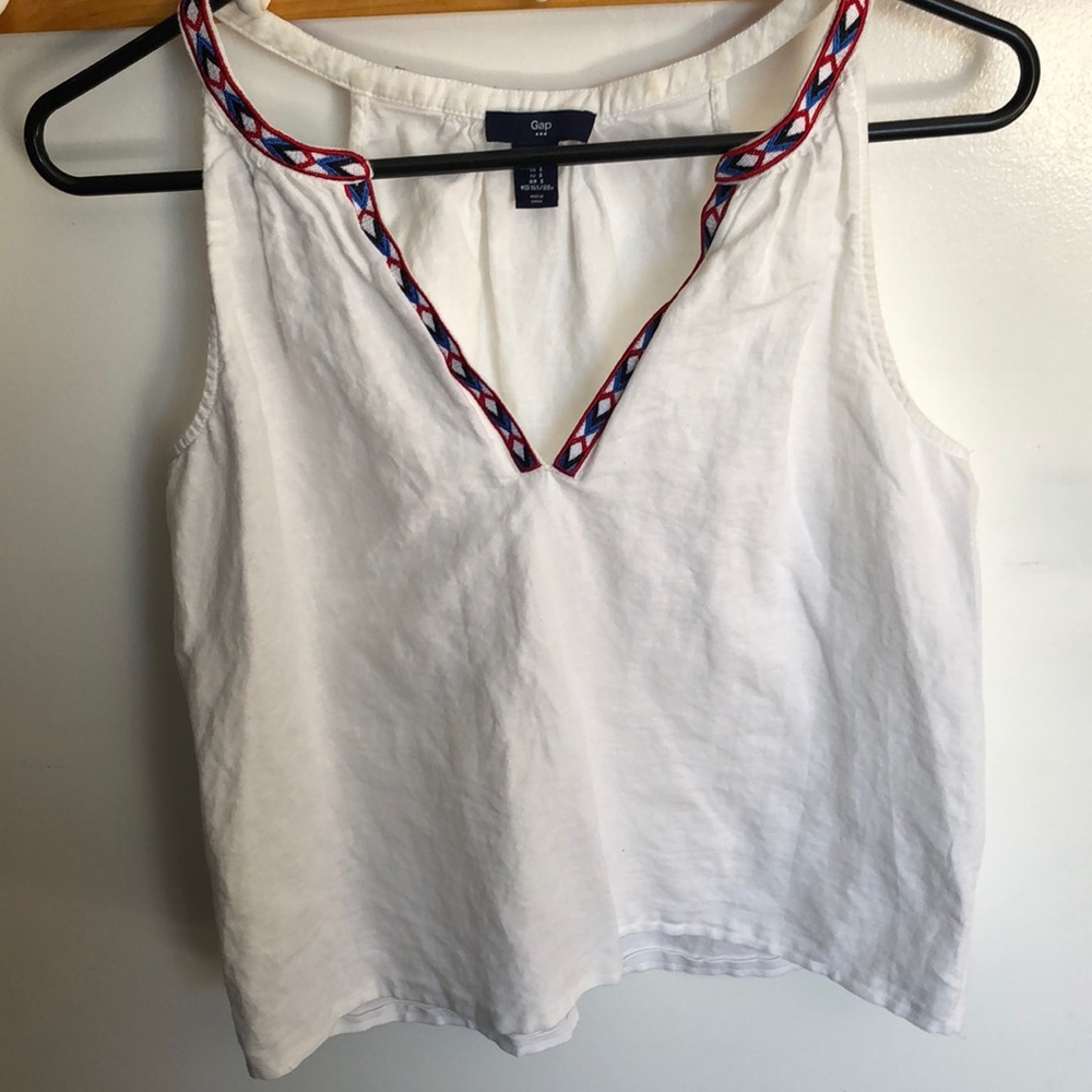 Gap Linen Tank with Geometric Embroidered Detail